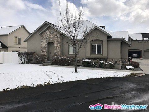 1st image of 1627 W Wynview Ln