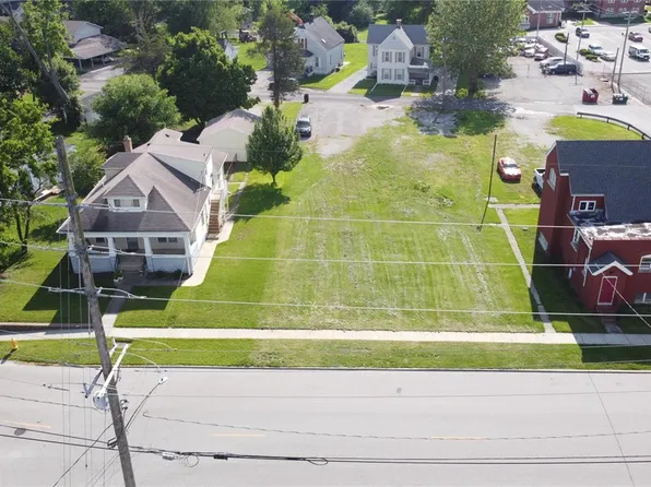 121 S Seminary St, Collinsville, IL 62234