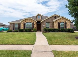921 Grouse Rd, Glenn Heights, TX 75154