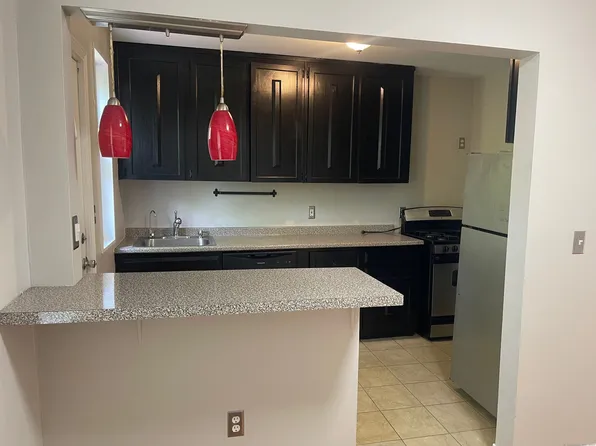 67 Mencel Circle #D, Bridgeport, CT 06610