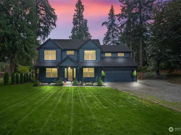9104 32nd Street E, Edgewood, WA 98371
