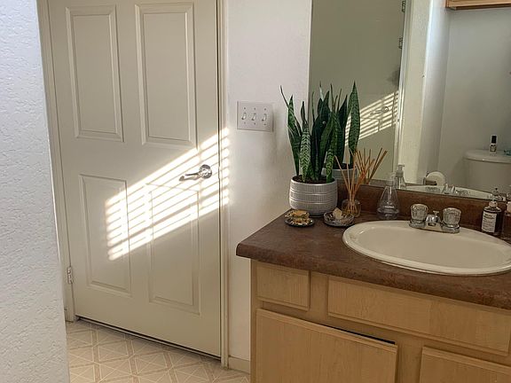 4th image of 24909 Madison Ave Unit 3321