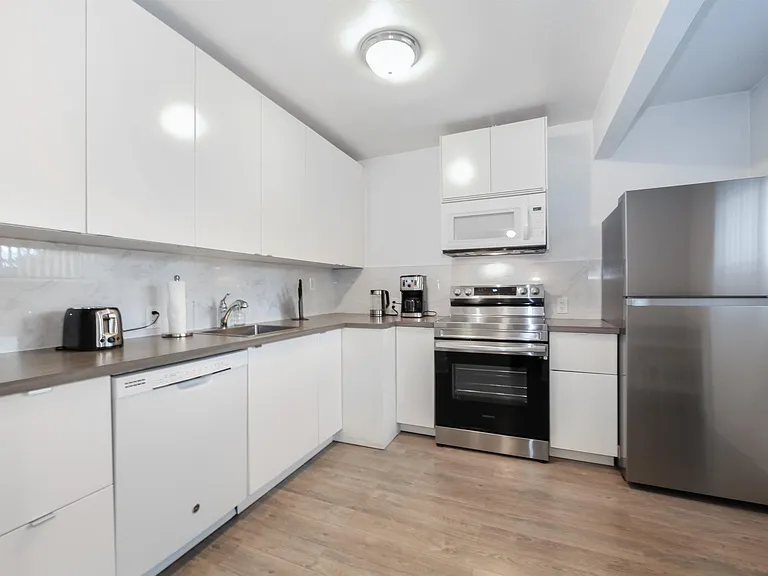 315 W 19th Ave #TOP — Photo 3