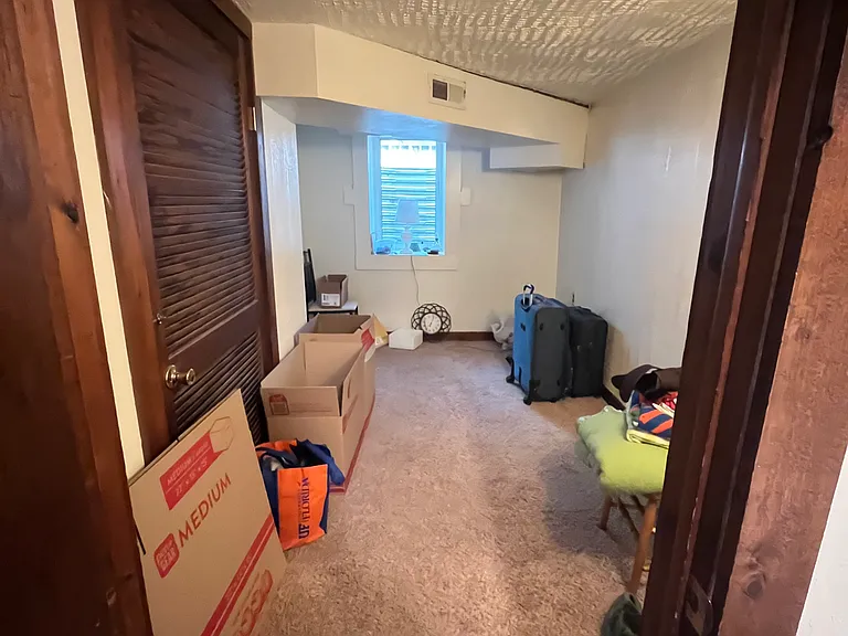 2nd bedroom with egress window
