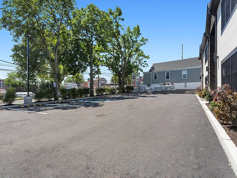 5 Milton Ave #B — Photo 43