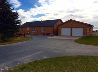 7075 N Tuttle Rd, Free Soil, MI 49411