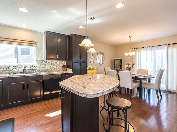 5th image of 6298 Holm Oak Ct