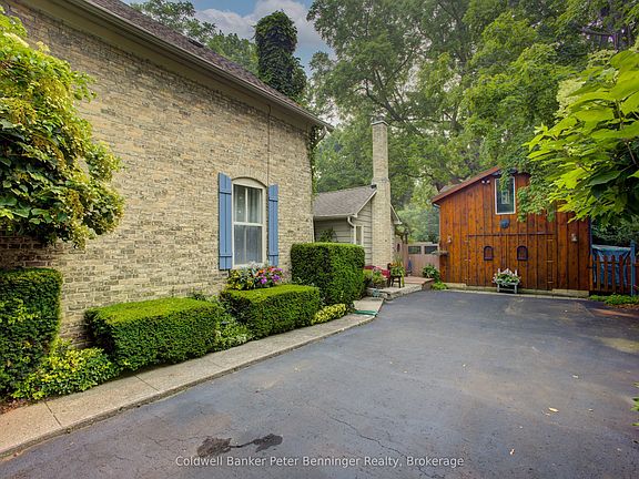 4th image of 817 Olde Victoria St