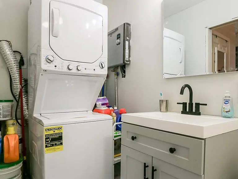 308 E 32nd St #B — Photo 23