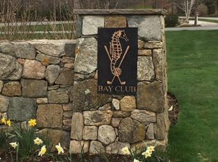 44 Prince Snow Cir, Mattapoisett, MA 02739