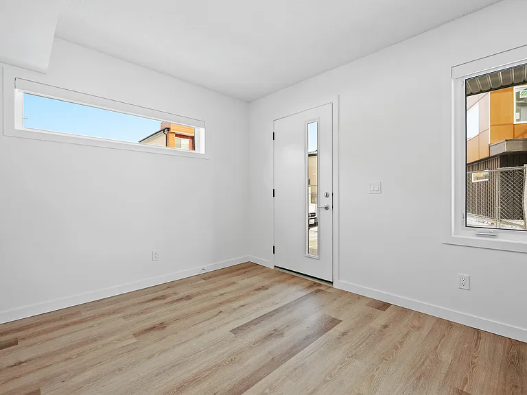 1534 Bayside Ave SW — Photo 6