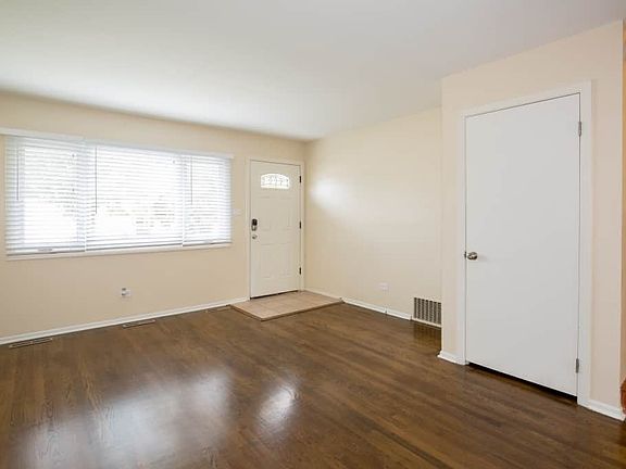 3rd image of 37 E Nevada Ave