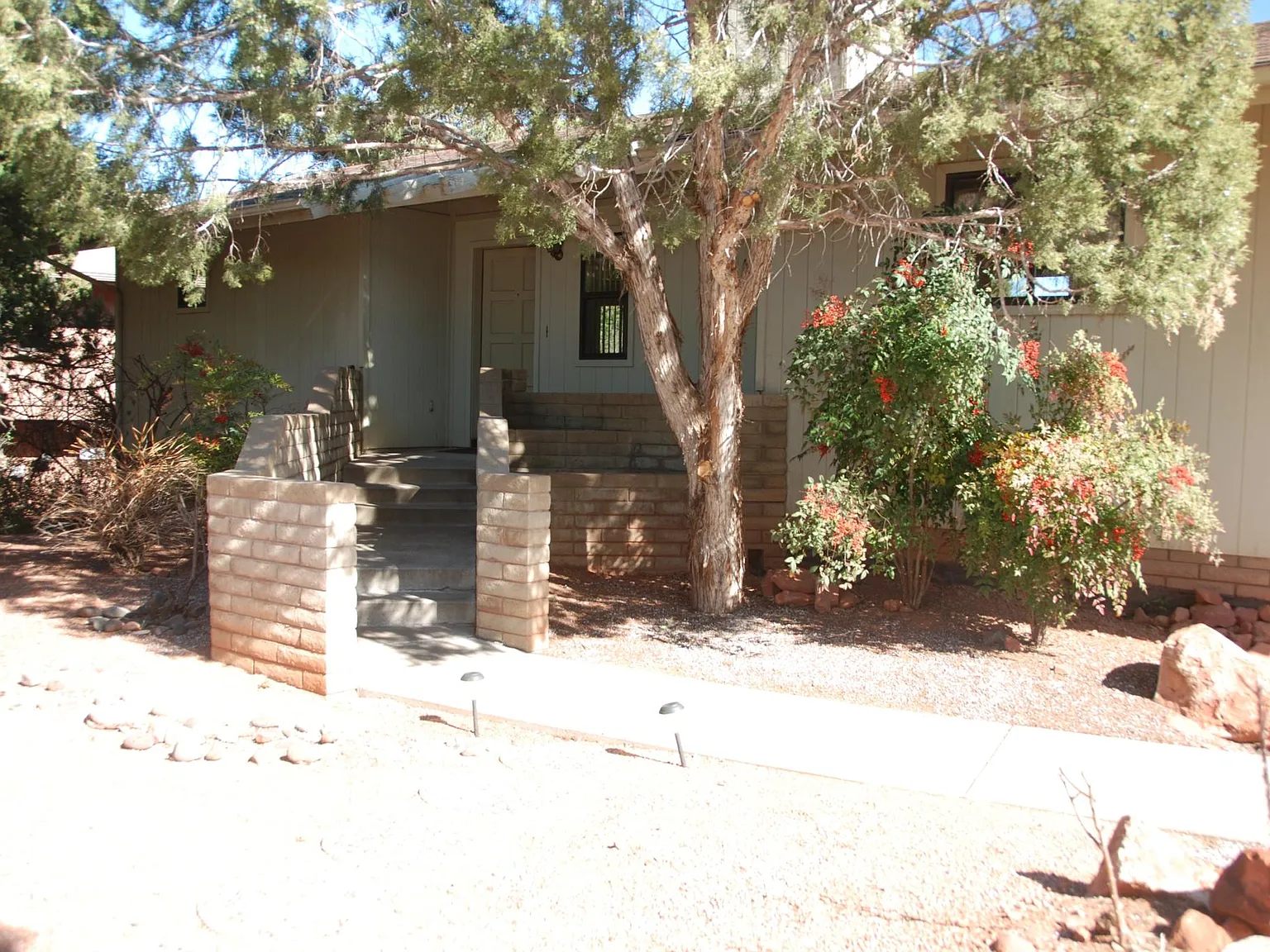 290 Pony Soldier Rd — Photo 3