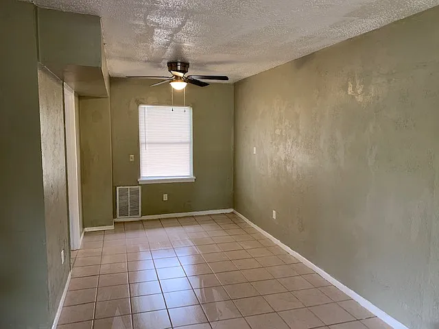 265 Fannin St — Photo 3