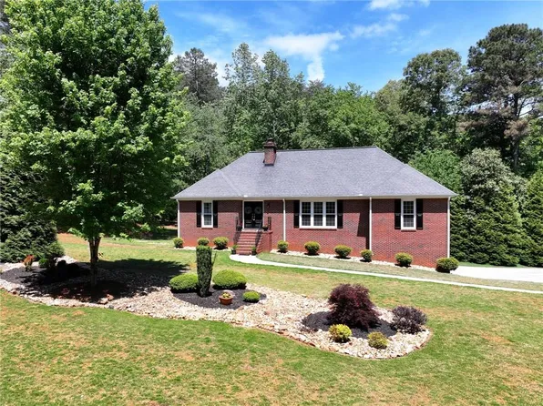 131 Page Pl, Canton, GA 30114