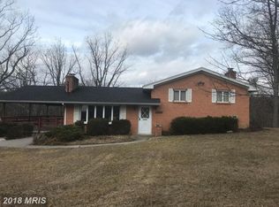 10103 Hillcrest Dr, Cumberland, MD 21502