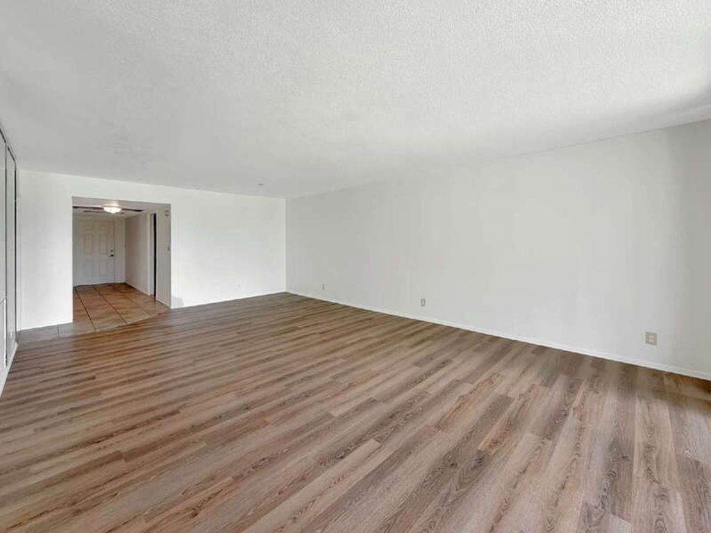 3641 Oaks Clubhouse Dr APT 201, photo 7