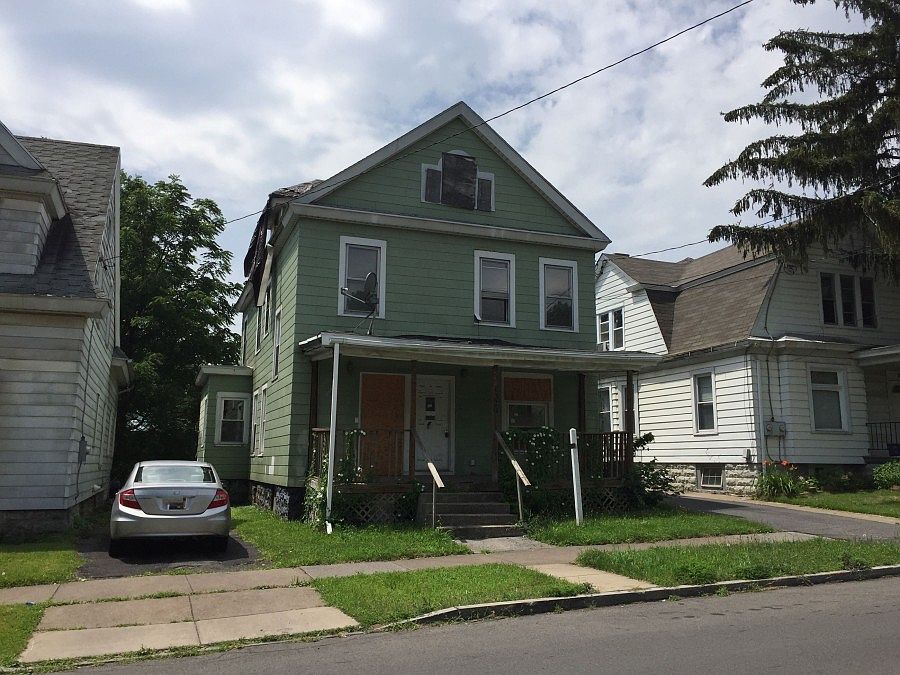 2nd image of 1329 Butternut St