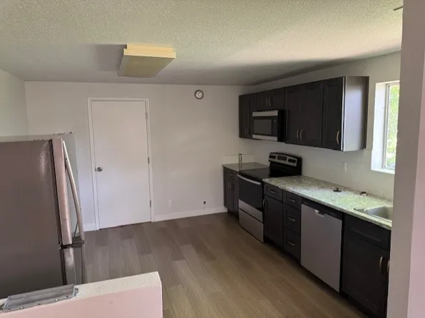 911 1/2 N Mitchell St, Boise, ID 83704