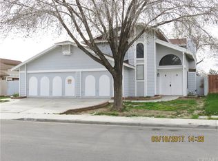 45865 Suffolk Dr, Lancaster, CA 93534