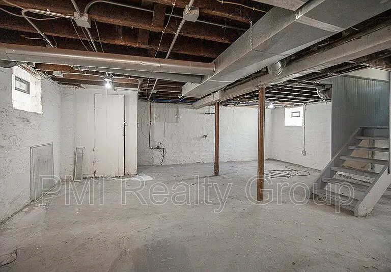 12203 Castlewood Ave — Photo 31