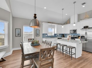 4130 Liberty Dr, Galveston, TX 77554