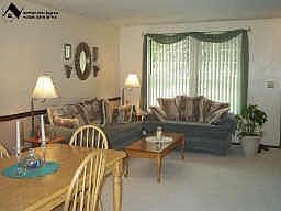 4th image of 105 Elmwood Dr