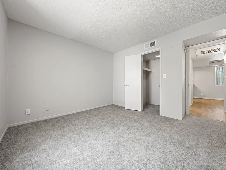 Villatree Apartments — Photo 6