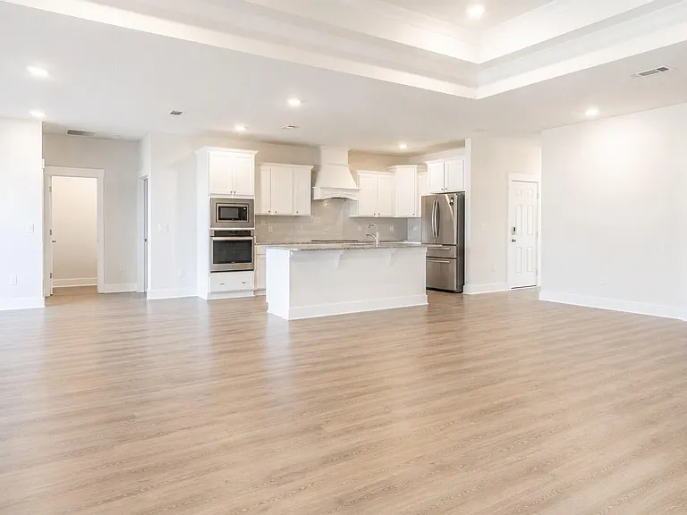 6242 Jenks Dr — Photo 7
