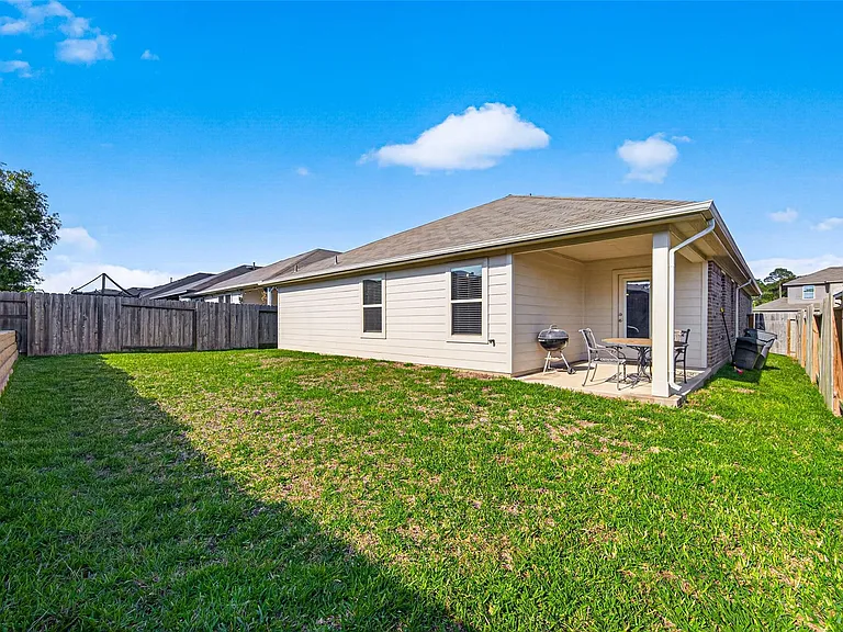 40347 Blossom Valley Ln — Photo 32