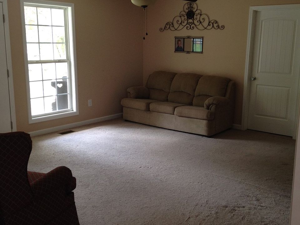 2nd image of 110 Juniper Ln