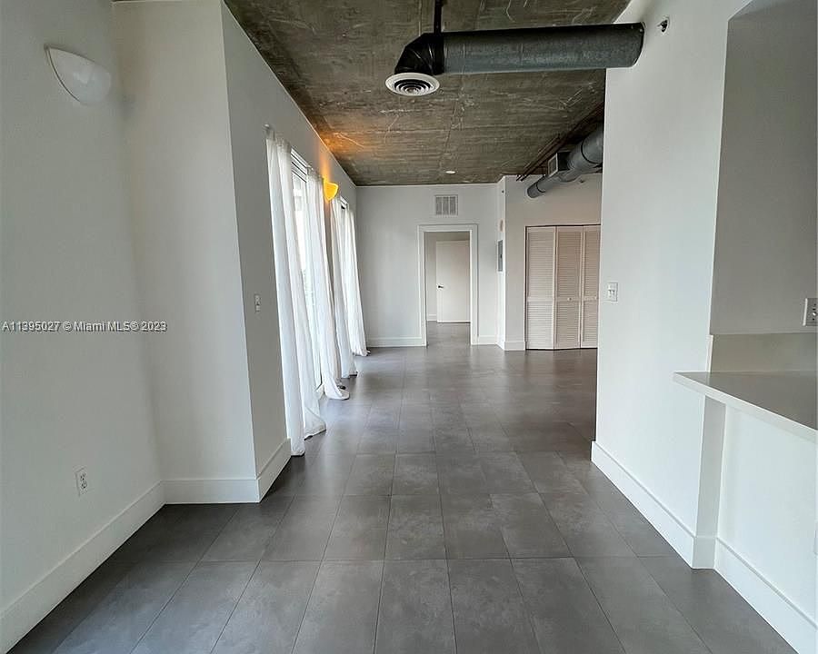 1st image of 455 NE 25th St APT 505