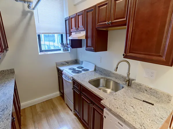 25 Saint Stephen St APT 9, Boston, MA 02115