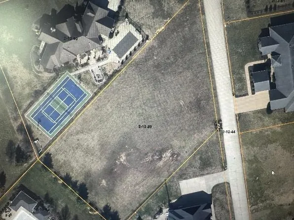 9 Knob Creek Rd, Barboursville, WV 25504