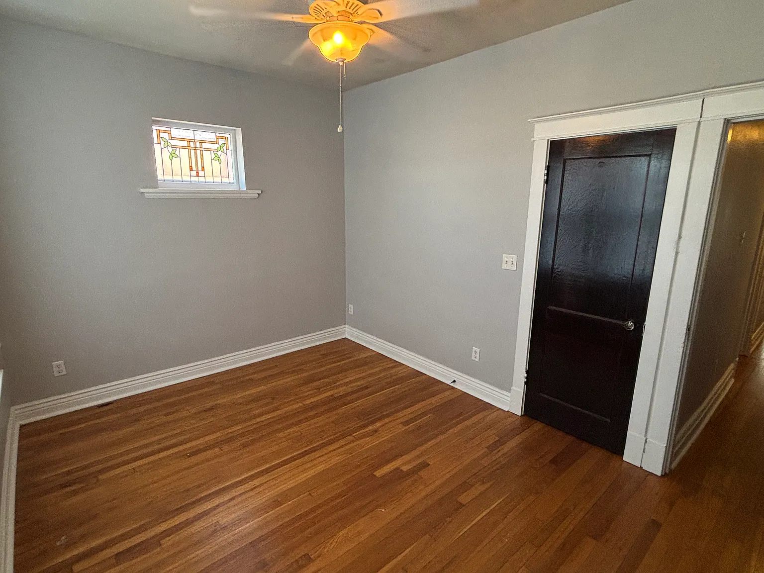 2 bed, 1085 sqft, $1,300 — Photo 3