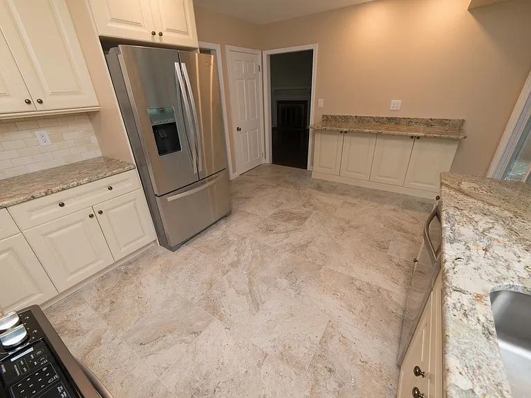 440 Cricket Ln — Photo 9