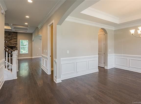 4th image of 2017 Tailwood Dr