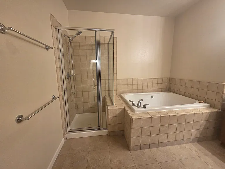 4281 Clarinbridge Cir — Photo 18