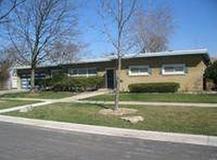 3148 Prairie Ave, Brookfield, IL 60513