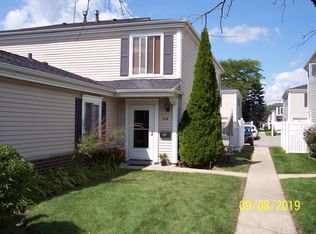 606 E Old Willow Rd #181-C, Prospect Heights, IL 60070
