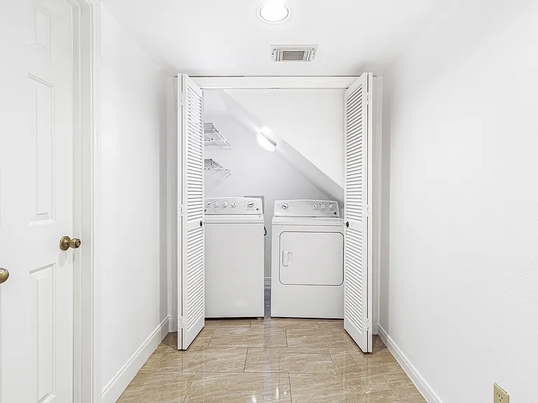 160 County Road 4801 — Photo 11