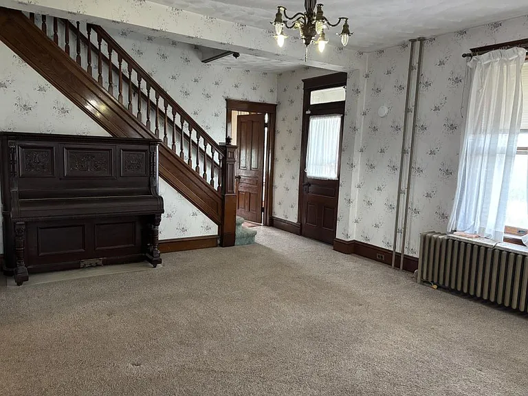 1650 Old Harrisburg Rd — Photo 7