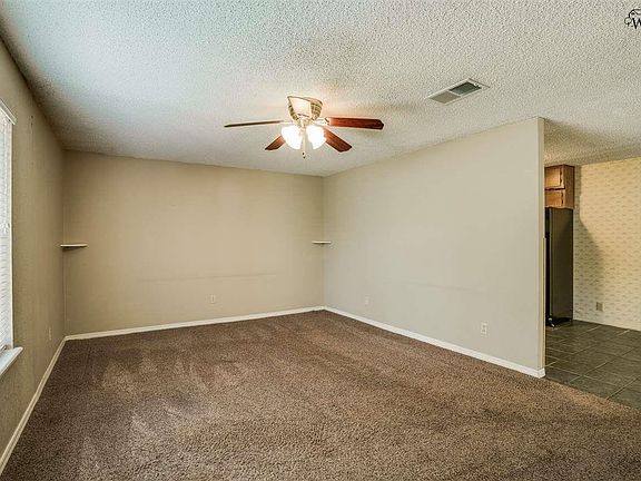 4th image of 2807 McGaha Ave