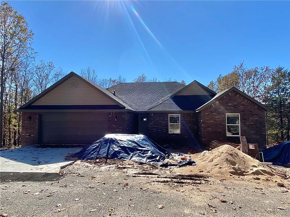 1st image of 2 Strichen Ln