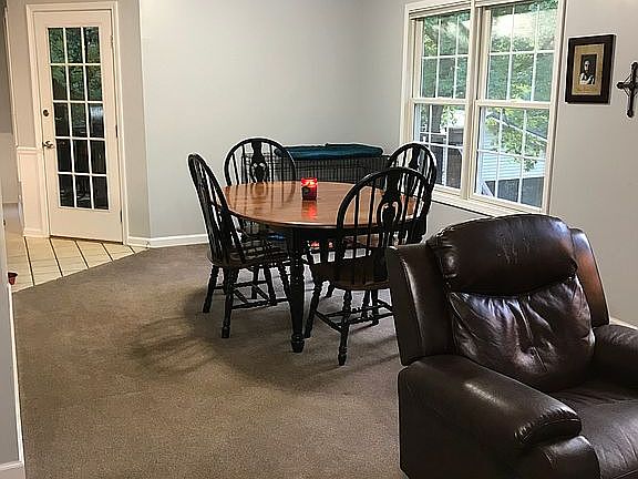4th image of 3186 Fairoaks Dr