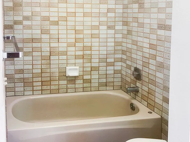 8732 Phinney Ave N #201 — Photo 9