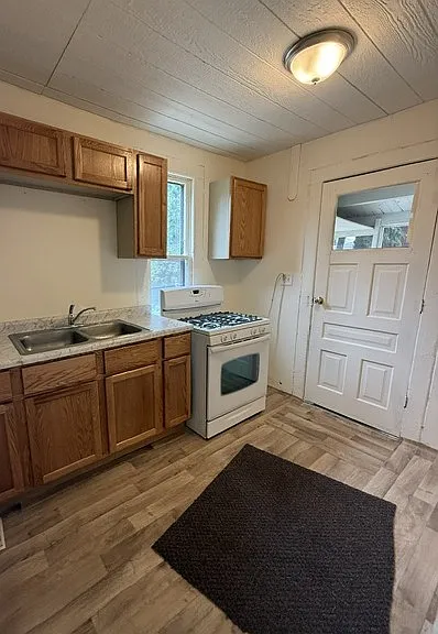 434 Trowbridge St #1 — Photo 4