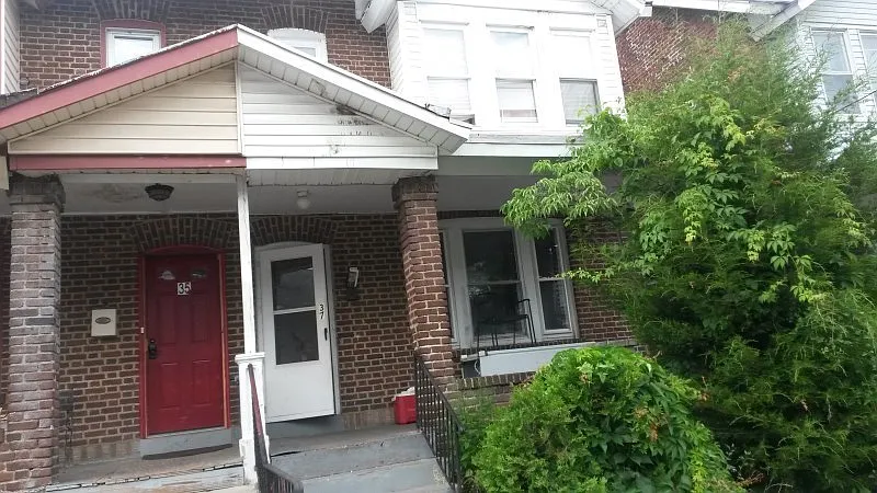 37 Laurel Ave photo 1