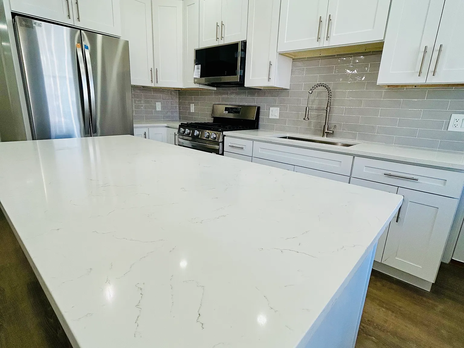 3 bed, $3,700 — Photo 2