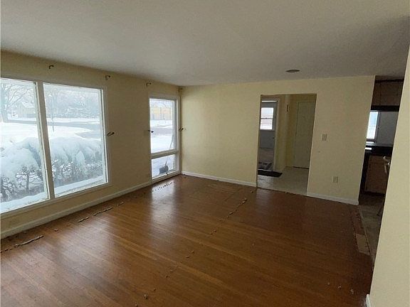 3rd image of 397 Dushane Dr